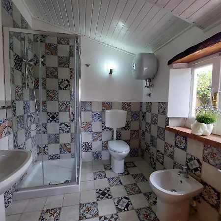 בית נופש Villa Maria Elena ריקאדי