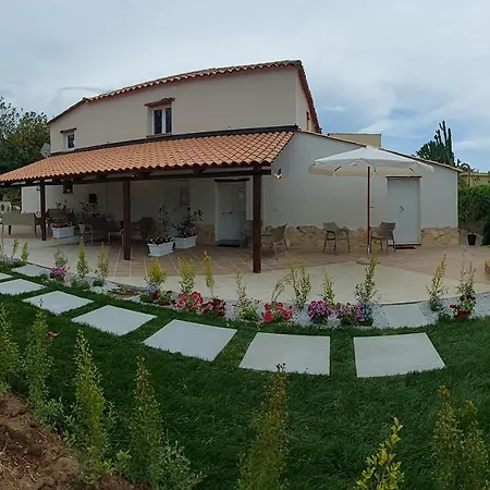 Villa Maria Elena בית נופש *