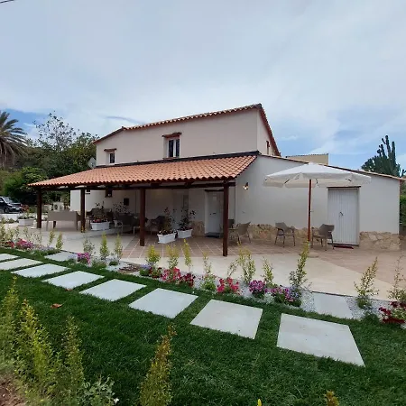 Villa Maria Elena בית נופש ריקאדי